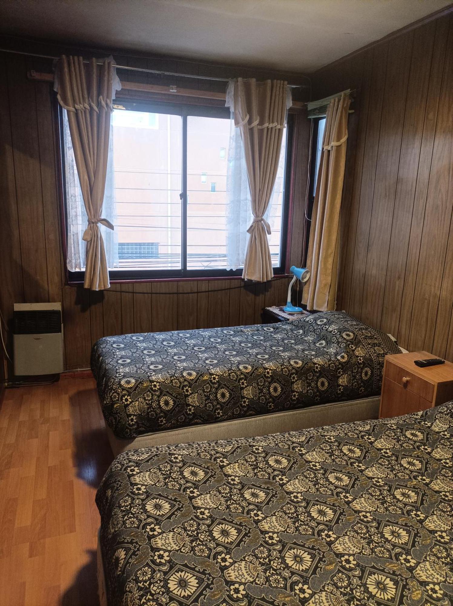Bed and Breakfast Alojamiento Familiar Rey Пунта-Аренас Екстер'єр фото